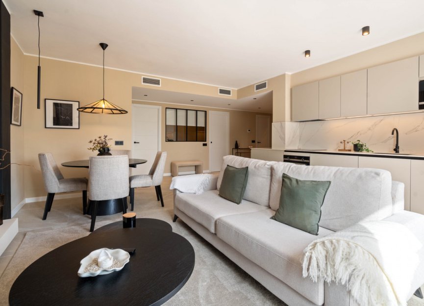 Resale - Apartment - Middle Floor Apartment - Marbella - Nueva Andalucia