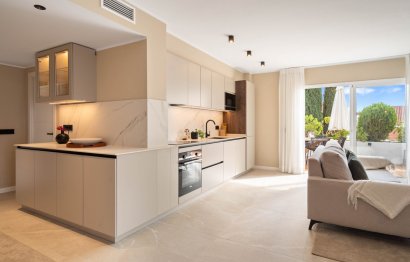 Resale - Apartment - Middle Floor Apartment - Marbella - Nueva Andalucia