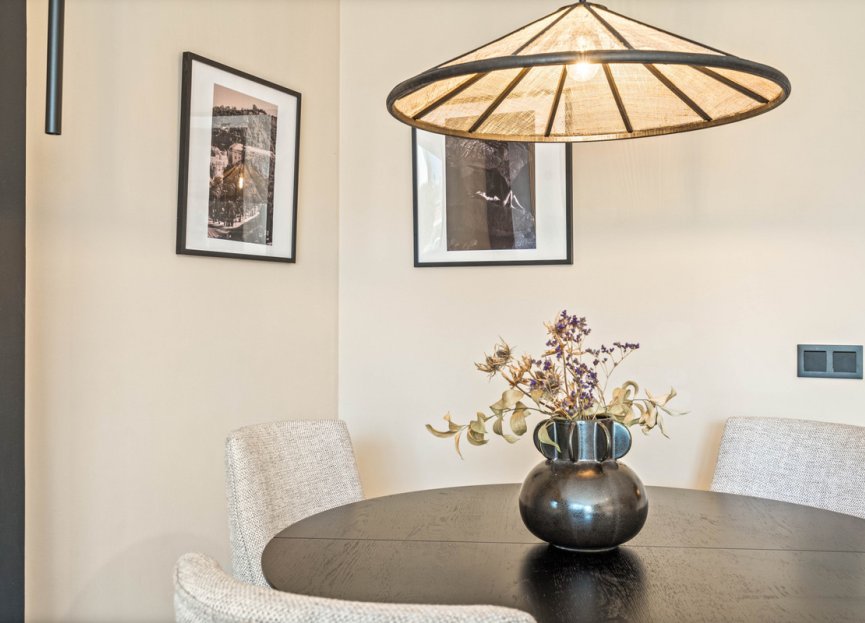 Resale - Apartment - Middle Floor Apartment - Marbella - Nueva Andalucia