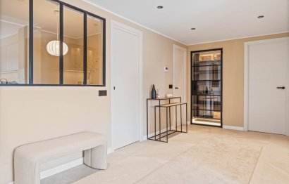 Resale - Apartment - Middle Floor Apartment - Marbella - Nueva Andalucia