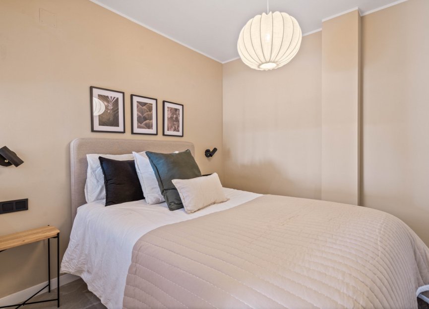 Resale - Apartment - Middle Floor Apartment - Marbella - Nueva Andalucia