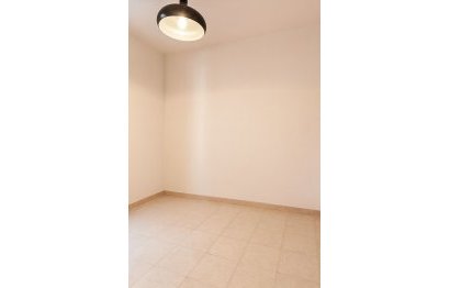 Resale - Apartment - Middle Floor Apartment - Marbella - San Pedro De Alcantara