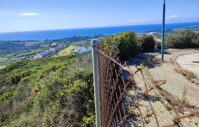 Resale - Plot - Land - Estepona - Estepona Centro