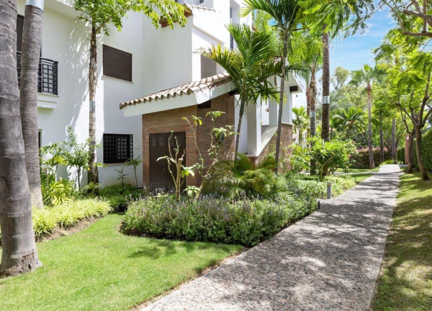 Resale - Ground floor apartment - Estepona - Estepona Centro