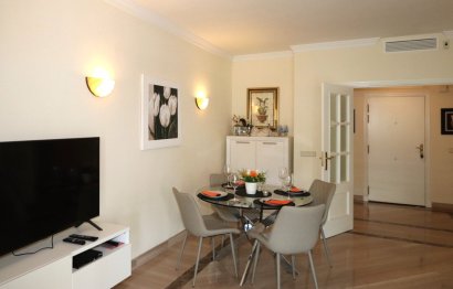 Resale - Ground floor apartment - Marbella - Elviria