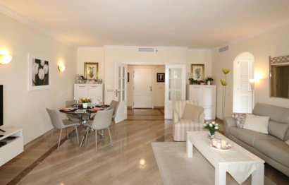 Resale - Ground floor apartment - Marbella - Elviria