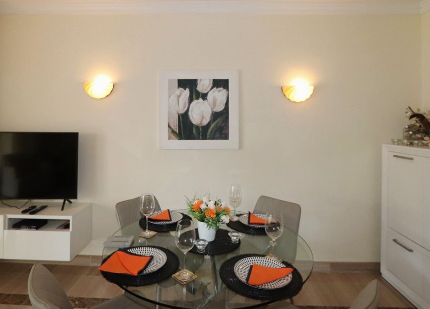 Resale - Ground floor apartment - Marbella - Elviria