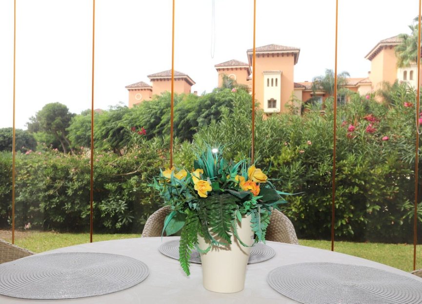 Resale - Ground floor apartment - Marbella - Elviria