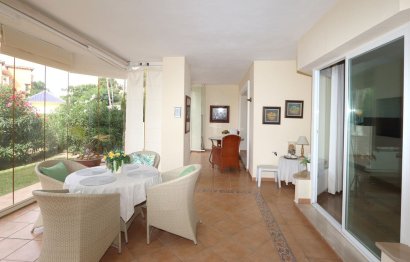 Resale - Ground floor apartment - Marbella - Elviria