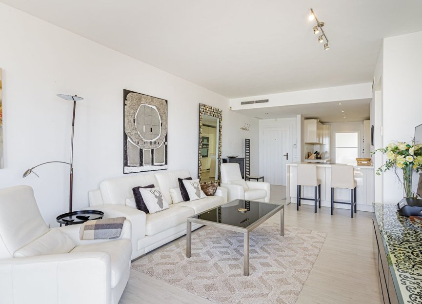 Resale - Apartment - Penthouse - Marbella - Nueva Andalucia