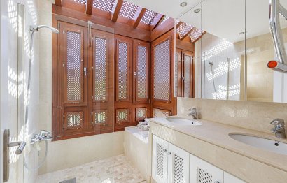 Resale - Apartment - Penthouse - Marbella - Nueva Andalucia