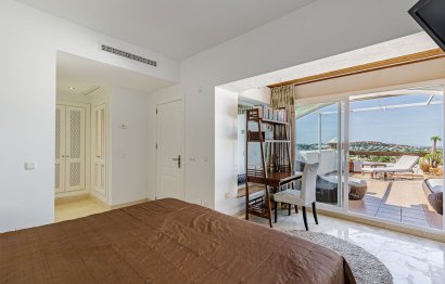 Resale - Apartment - Penthouse - Marbella - Nueva Andalucia