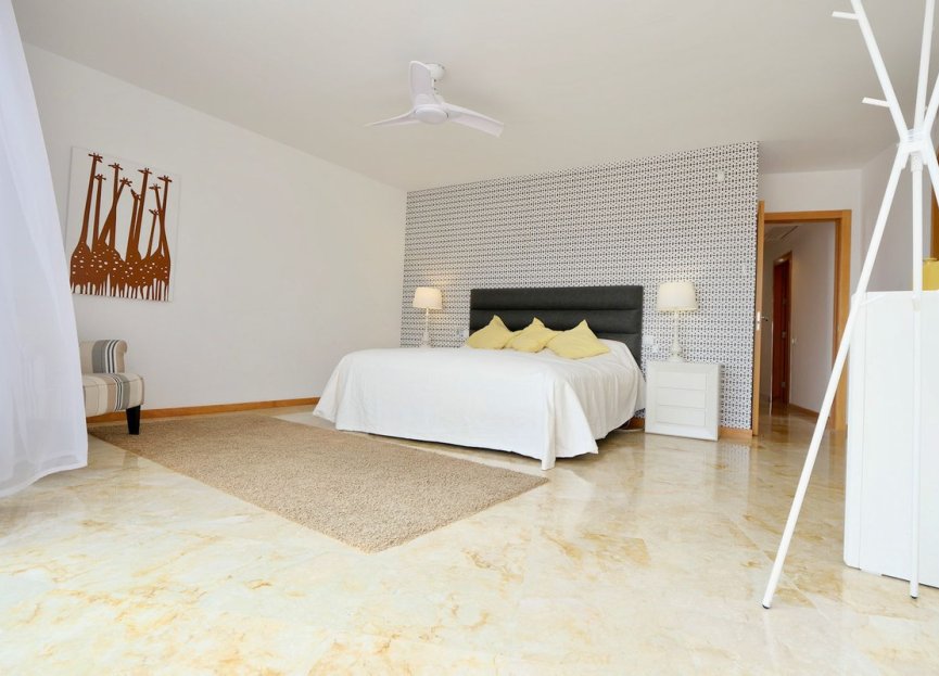 Resale - Apartment - Penthouse - Marbella - Altos de los Monteros