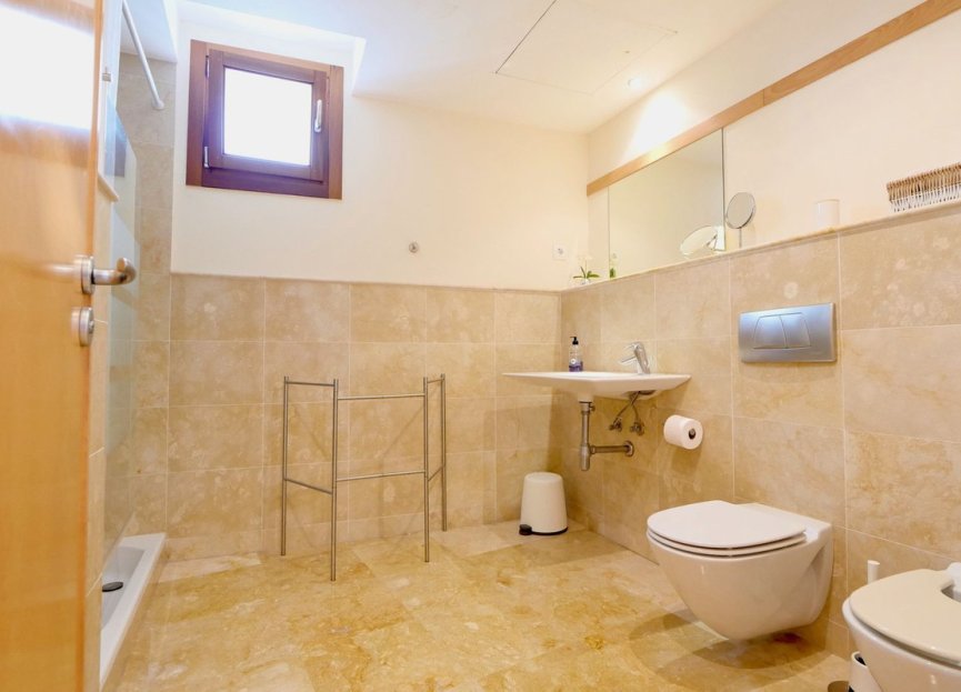 Resale - Apartment - Penthouse - Marbella - Altos de los Monteros