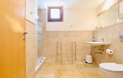 Resale - Apartment - Penthouse - Marbella - Altos de los Monteros