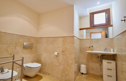 Resale - Apartment - Penthouse - Marbella - Altos de los Monteros