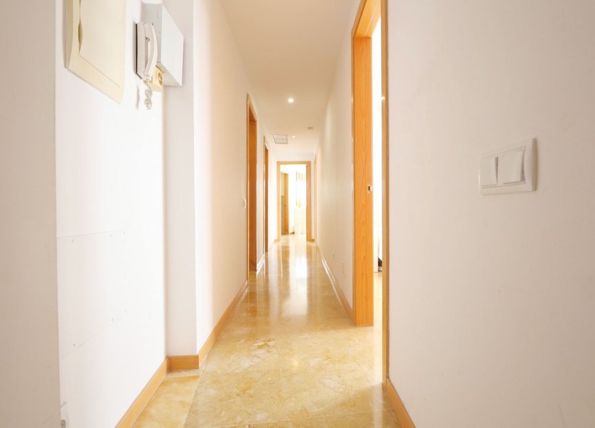 Resale - Apartment - Penthouse - Marbella - Altos de los Monteros