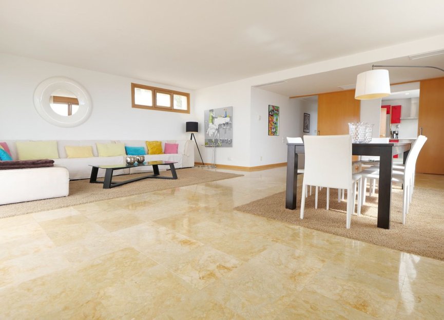 Resale - Apartment - Penthouse - Marbella - Altos de los Monteros