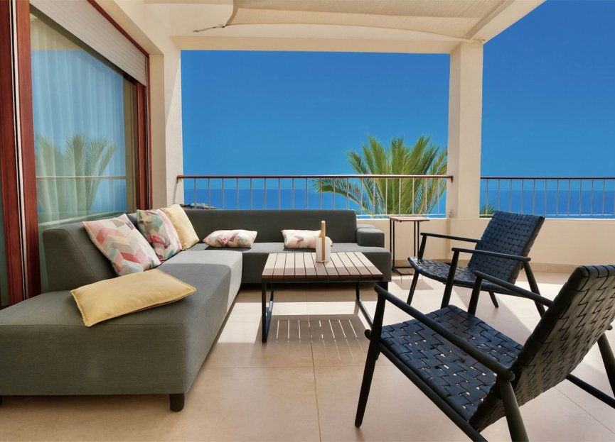 Resale - Apartment - Penthouse - Marbella - Altos de los Monteros