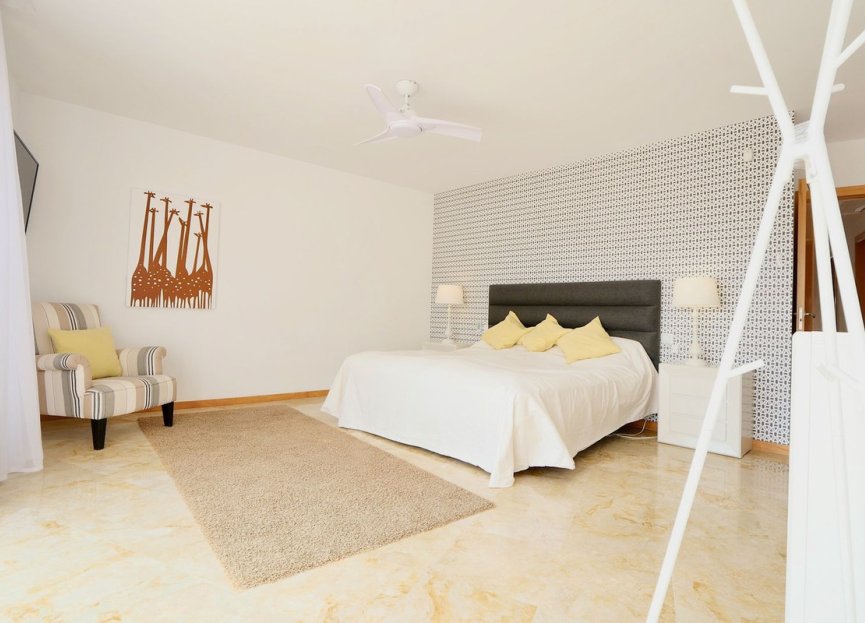 Resale - Apartment - Penthouse - Marbella - Altos de los Monteros