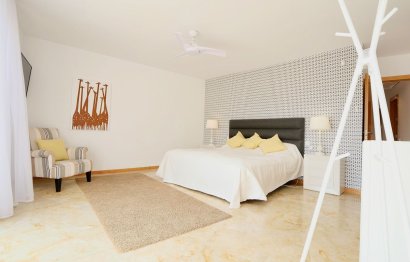 Resale - Apartment - Penthouse - Marbella - Altos de los Monteros