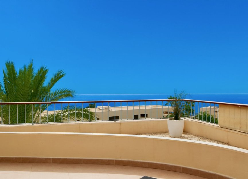 Resale - Apartment - Penthouse - Marbella - Altos de los Monteros