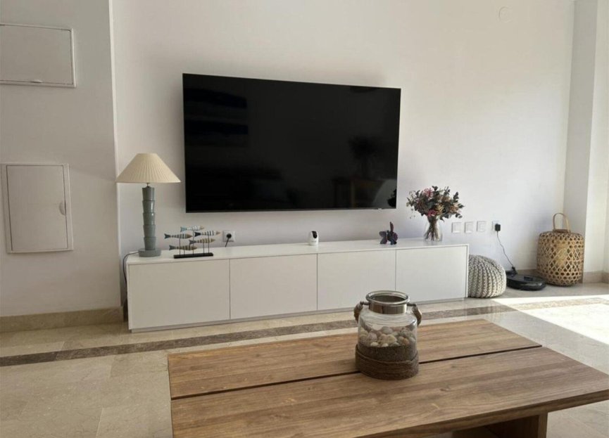 Resale - Apartment - Middle Floor Apartment - Marbella - Marbesa