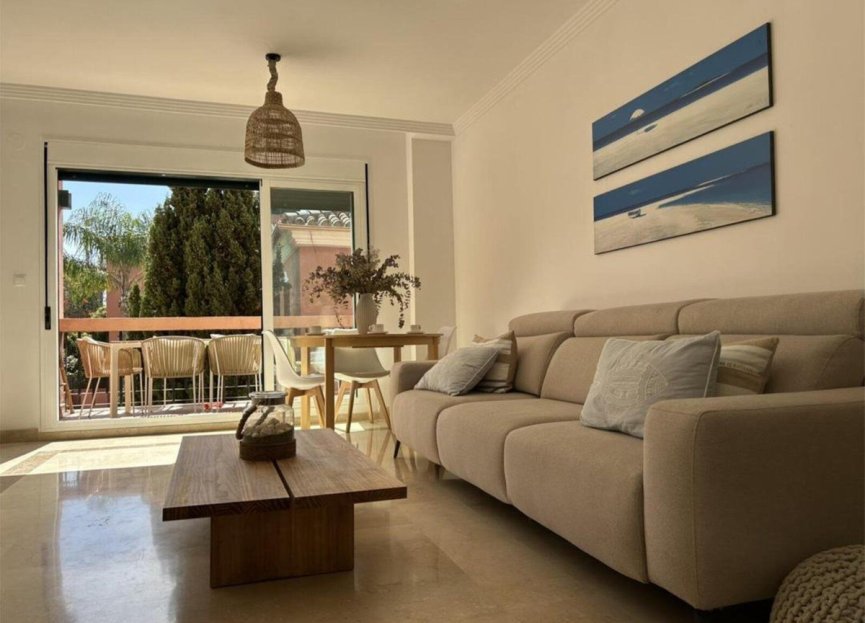 Resale - Apartment - Middle Floor Apartment - Marbella - Marbesa