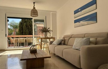 Resale - Apartment - Middle Floor Apartment - Marbella - Marbesa
