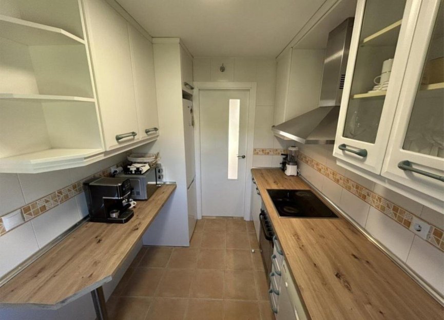 Resale - Apartment - Middle Floor Apartment - Marbella - Marbesa