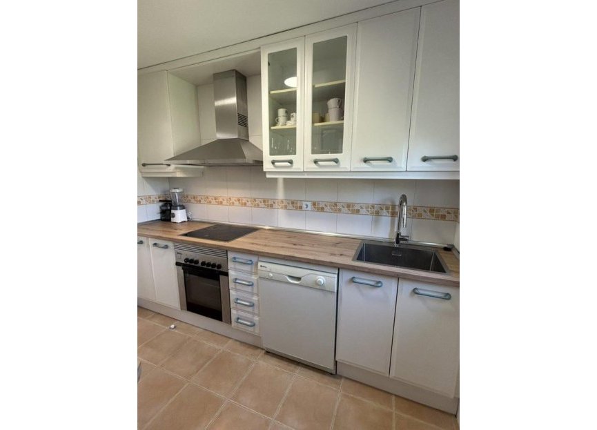 Resale - Apartment - Middle Floor Apartment - Marbella - Marbesa