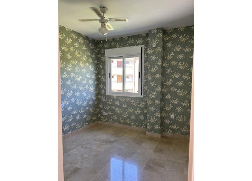 Resale - Apartment - Middle Floor Apartment - Marbella - Marbesa