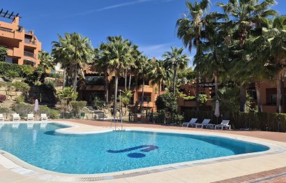 Resale - Apartment - Middle Floor Apartment - Marbella - Nueva Andalucia