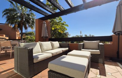 Resale - Apartment - Middle Floor Apartment - Marbella - Nueva Andalucia