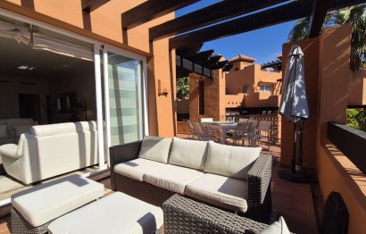 Resale - Apartment - Middle Floor Apartment - Marbella - Nueva Andalucia