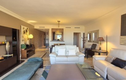 Resale - Apartment - Middle Floor Apartment - Marbella - Nueva Andalucia