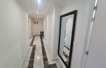 Resale - Apartment - Middle Floor Apartment - Marbella - Nueva Andalucia