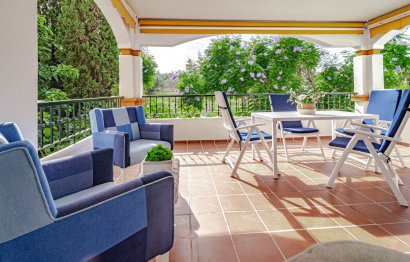 Resale - Apartment - Middle Floor Apartment - Marbella - Nueva Andalucia