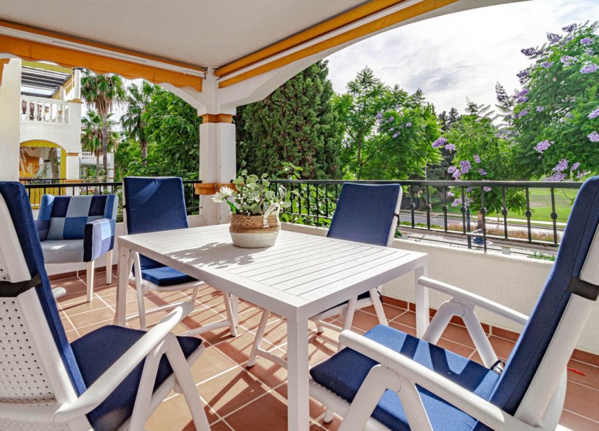 Resale - Apartment - Middle Floor Apartment - Marbella - Nueva Andalucia