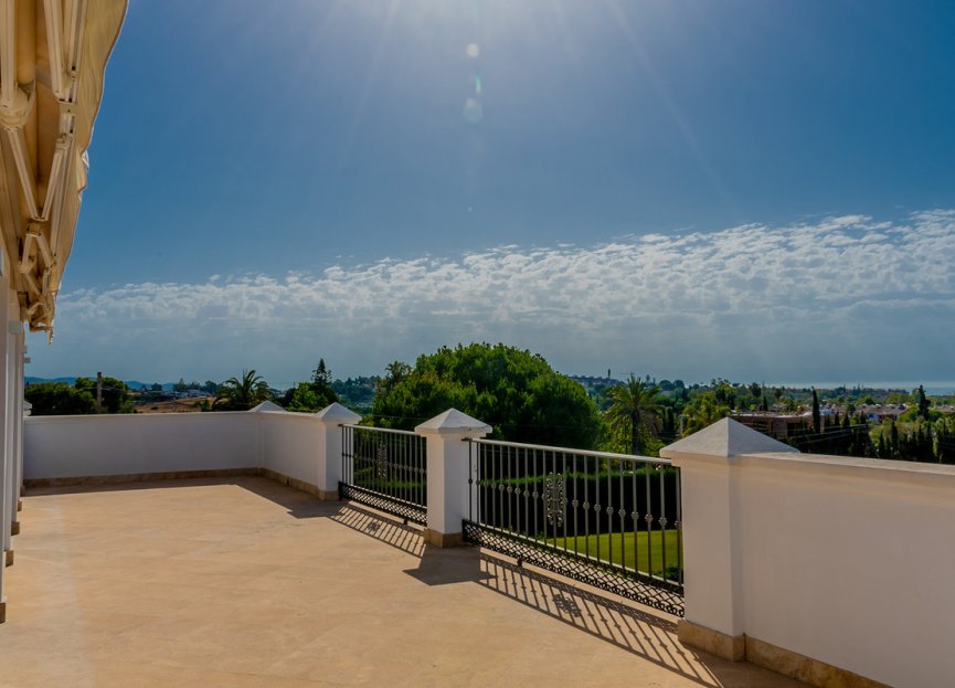 Resale - House - Detached Villa - Marbella - Guadalmina Alta