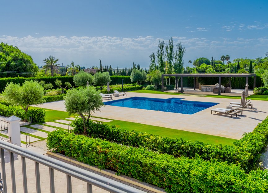 Resale - House - Detached Villa - Marbella - Guadalmina Alta