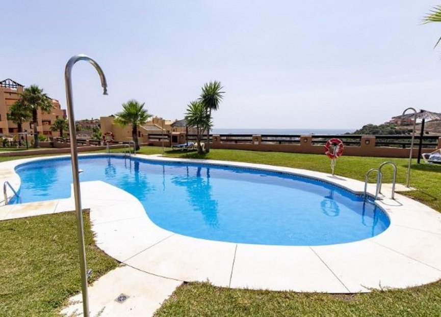 Resale - Apartment - Middle Floor Apartment - Manilva - La Duquesa