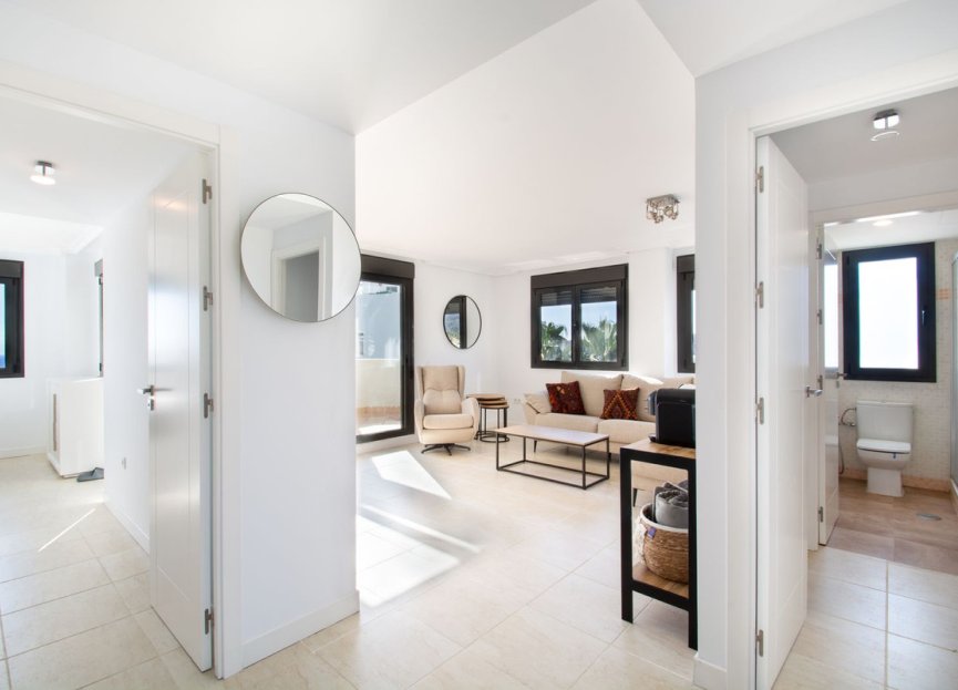 Resale - Apartment - Penthouse - Estepona - Selwo