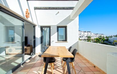 Resale - Apartment - Penthouse - Estepona - Selwo