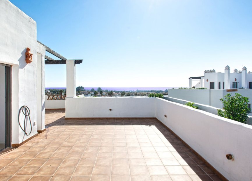 Resale - Apartment - Penthouse - Estepona - Selwo