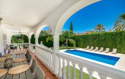 Resale - House - Detached Villa - Marbella - Nueva Andalucia