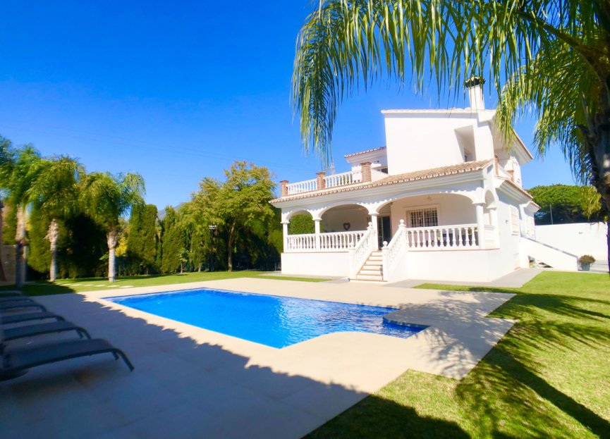 Resale - House - Detached Villa - Marbella - Nueva Andalucia