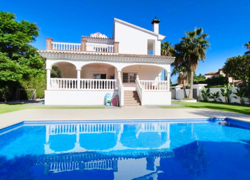 Resale - House - Detached Villa - Marbella - Nueva Andalucia