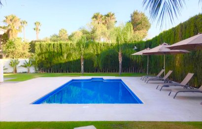 Resale - House - Detached Villa - Marbella - Nueva Andalucia