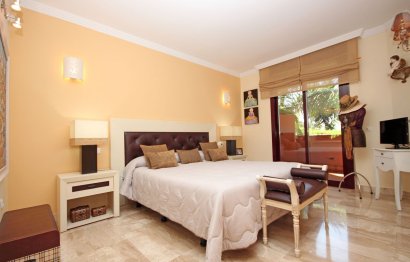 Resale - Apartment - Middle Floor Apartment - Estepona - New Golden Mile